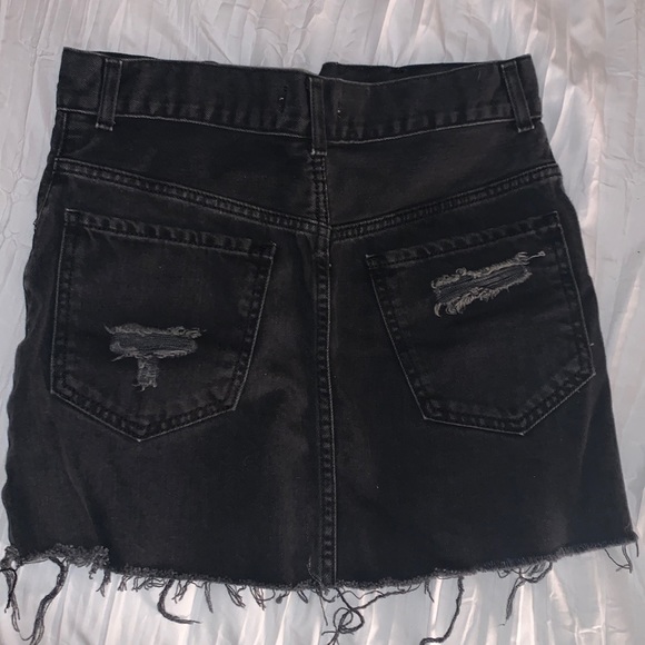 Forever 21 black denim skirt - Picture 3 of 4